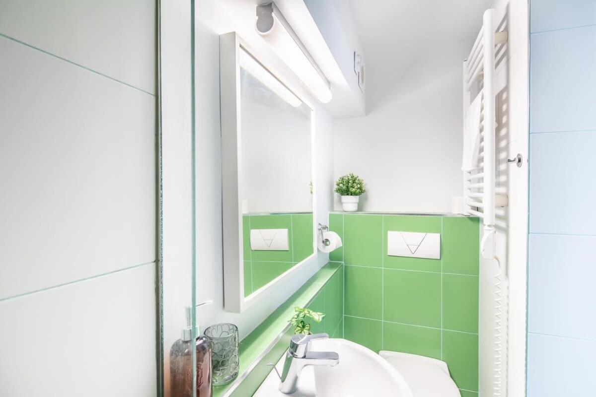 Very - Unique Design - New Apartment *