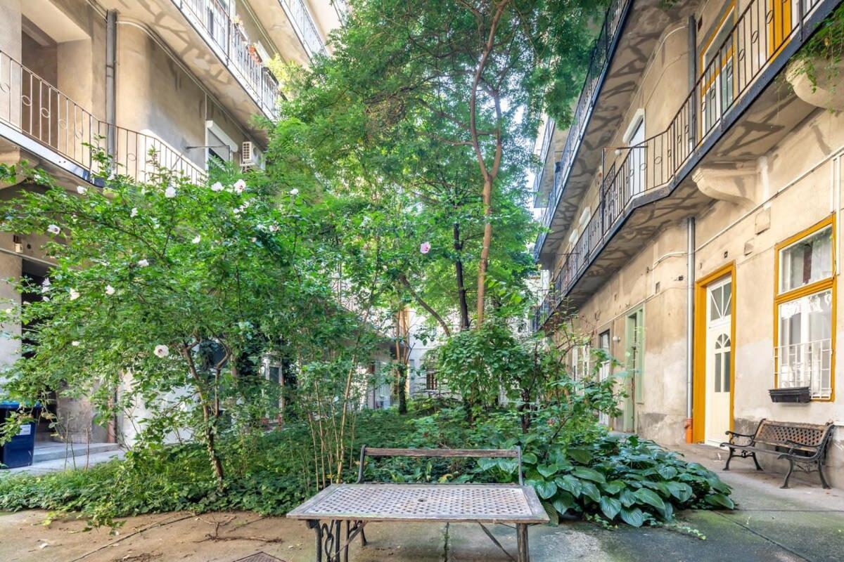 Very - Unique Design - New Apartment Budapest